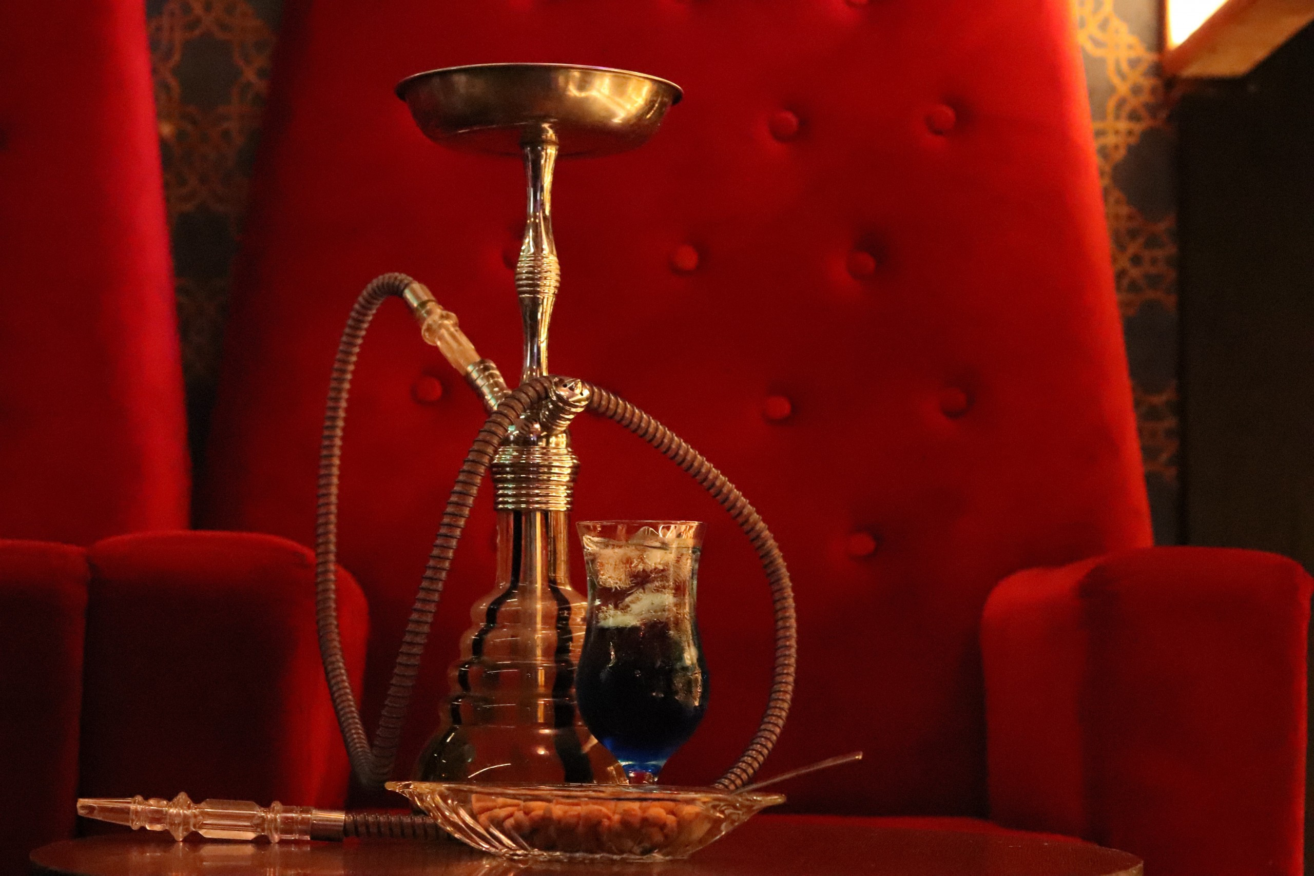 Hookah house rules and norms: Everything you need to know when smoking hookah with others